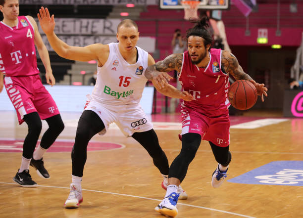 让这位体坛 让这位体坛